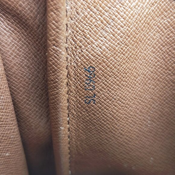 Authentic Louis Vuitton Cartouchiere GM Monogram Shoulder Bag LCMON194-112025 - Picture 8 of 9